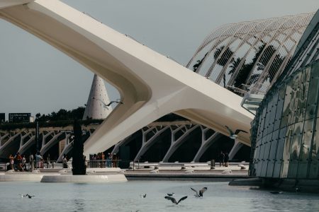 Espacios proyectados: El diálogo eterno entre el cine y la arquitectura