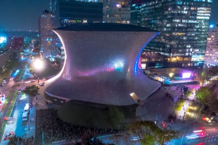 La arquitectura expositiva y el museo contemporáneo: el espacio como relato y experiencia cultural