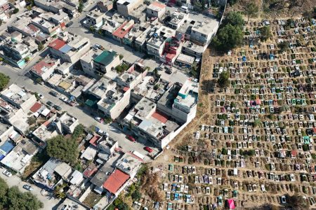 La ciudad como lienzo vivo: Arquitectura, arte urbano y la huella cultural en el urbanismo chileno
