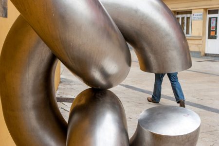 La escultura urbana como alma del espacio colectivo: Arte, arquitectura y ciudad