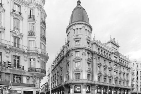 La geometría de la luz: El arte y la cultura en la fotografía arquitectónica
