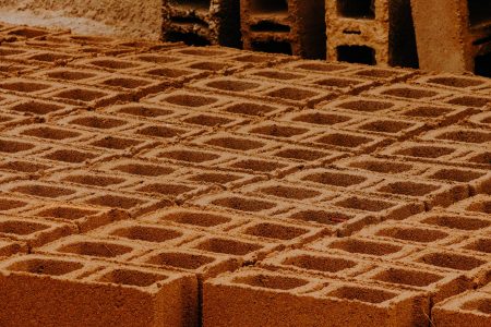 La materia del territorio: arquitectura, geografía e identidad en la construcción chilena