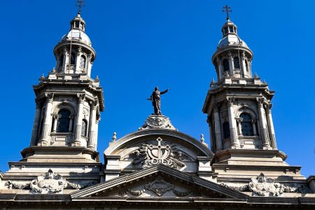 Un viaje por el sagrado patrimonio visible: la arquitectura religiosa en Chile y su identidad cultural